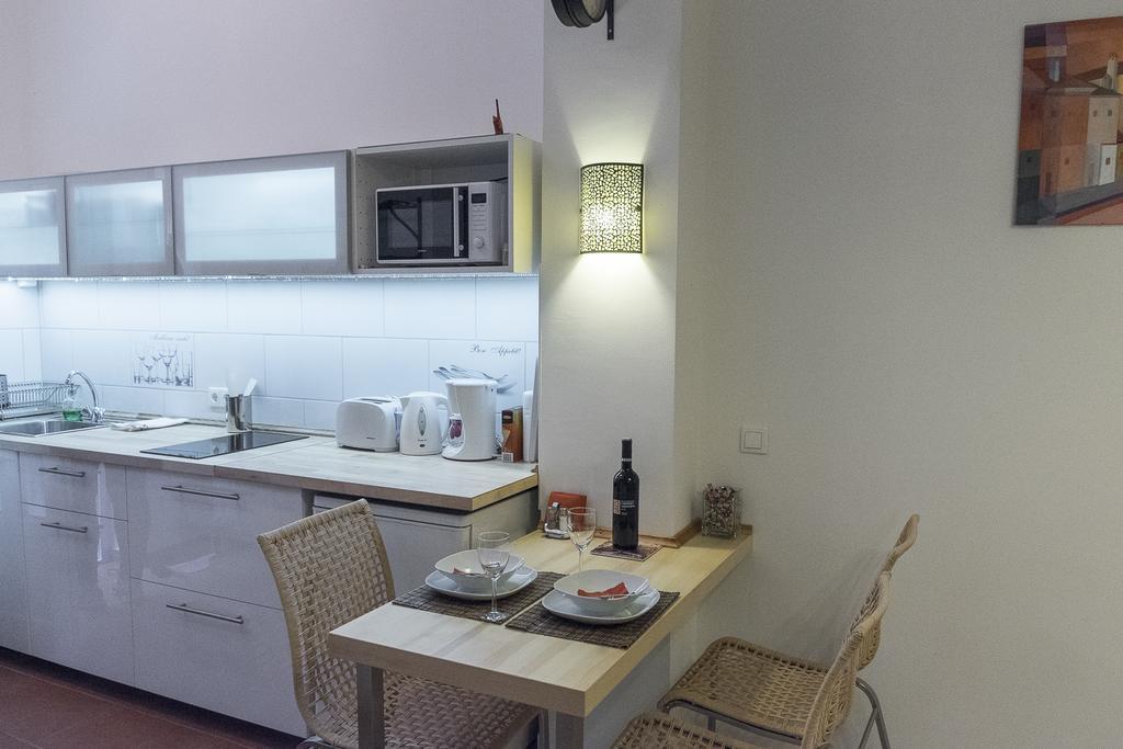 בודפשט Standard Apartment By Hi5-Liszt Ferenc Square מראה חיצוני תמונה