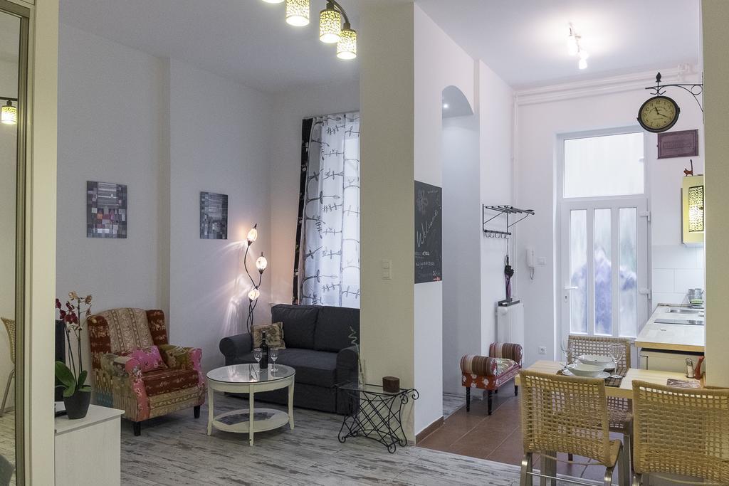 בודפשט Standard Apartment By Hi5-Liszt Ferenc Square מראה חיצוני תמונה
